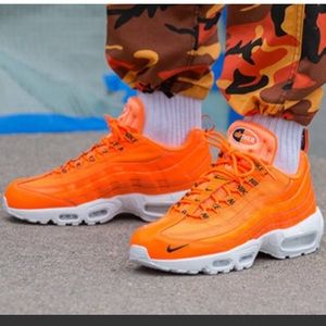 Air Max 95 Orange “ Just Do It “ Size 9.5